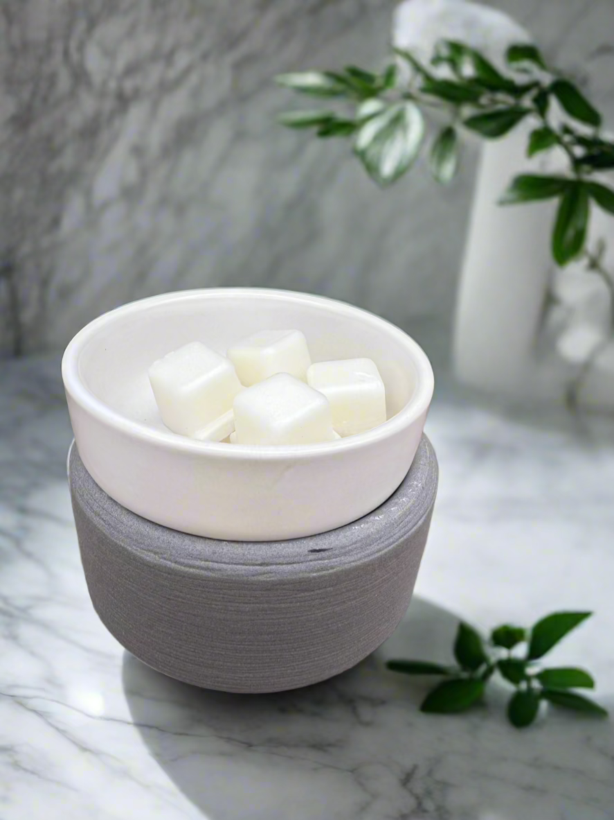 Wax melts and flameless fragrance options