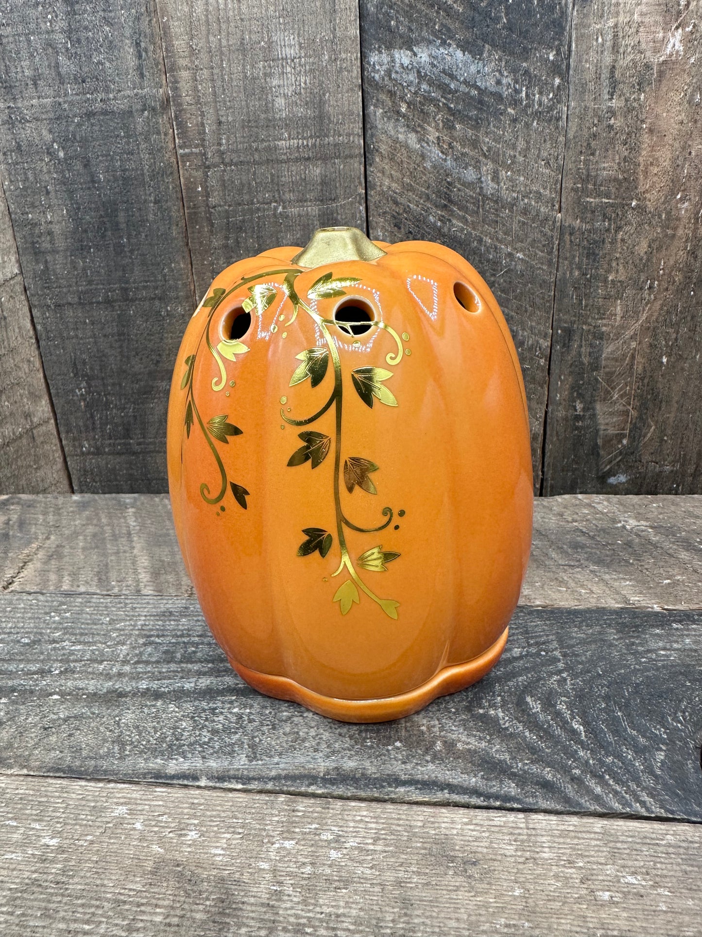 Pumpkin Wax Melter Fall Halloween Gold Swirls Essential Oil Warmer