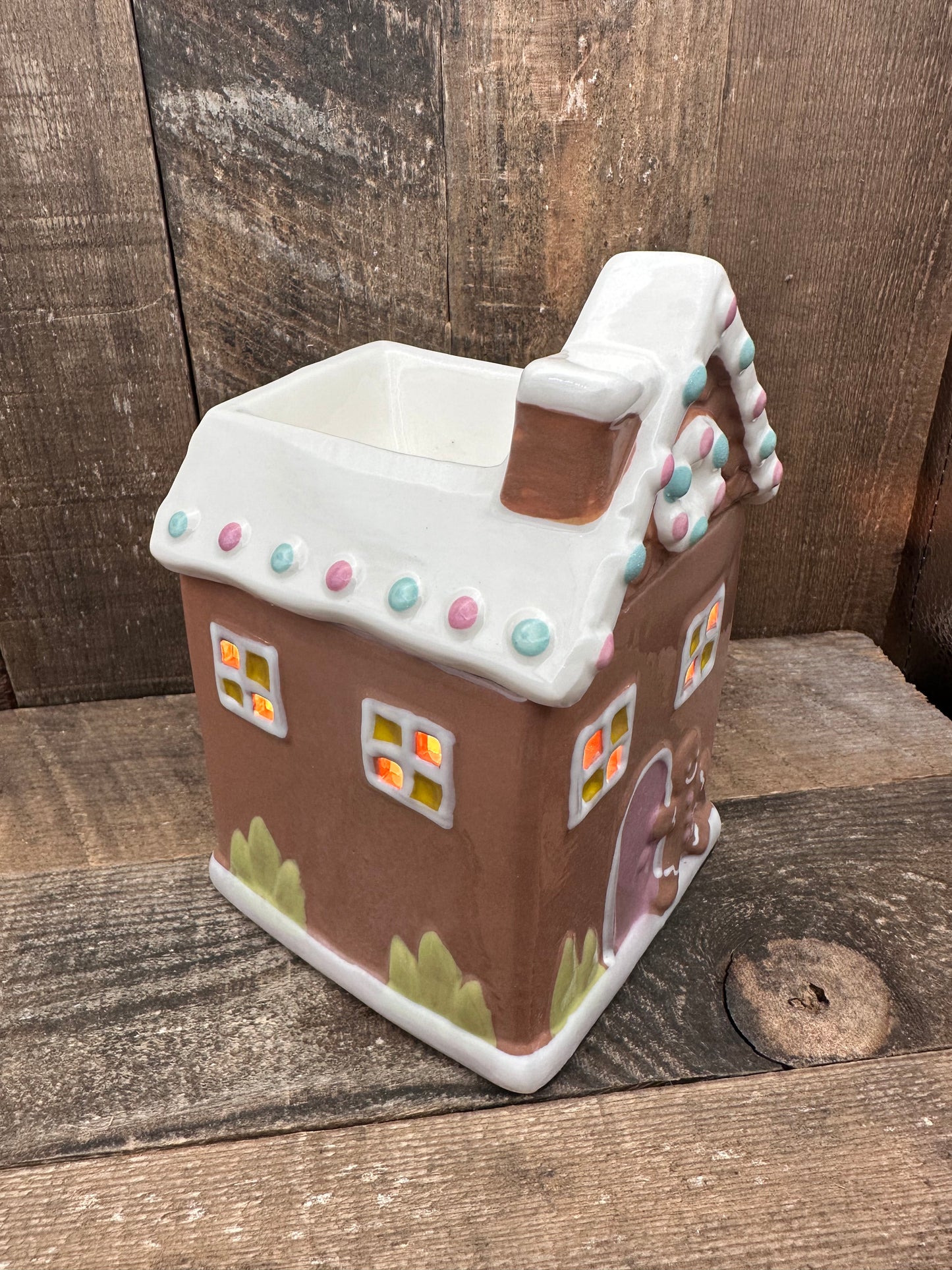 Gingerbread house Wax Melter Pastel Winter Christmas Essential Oil Warmer