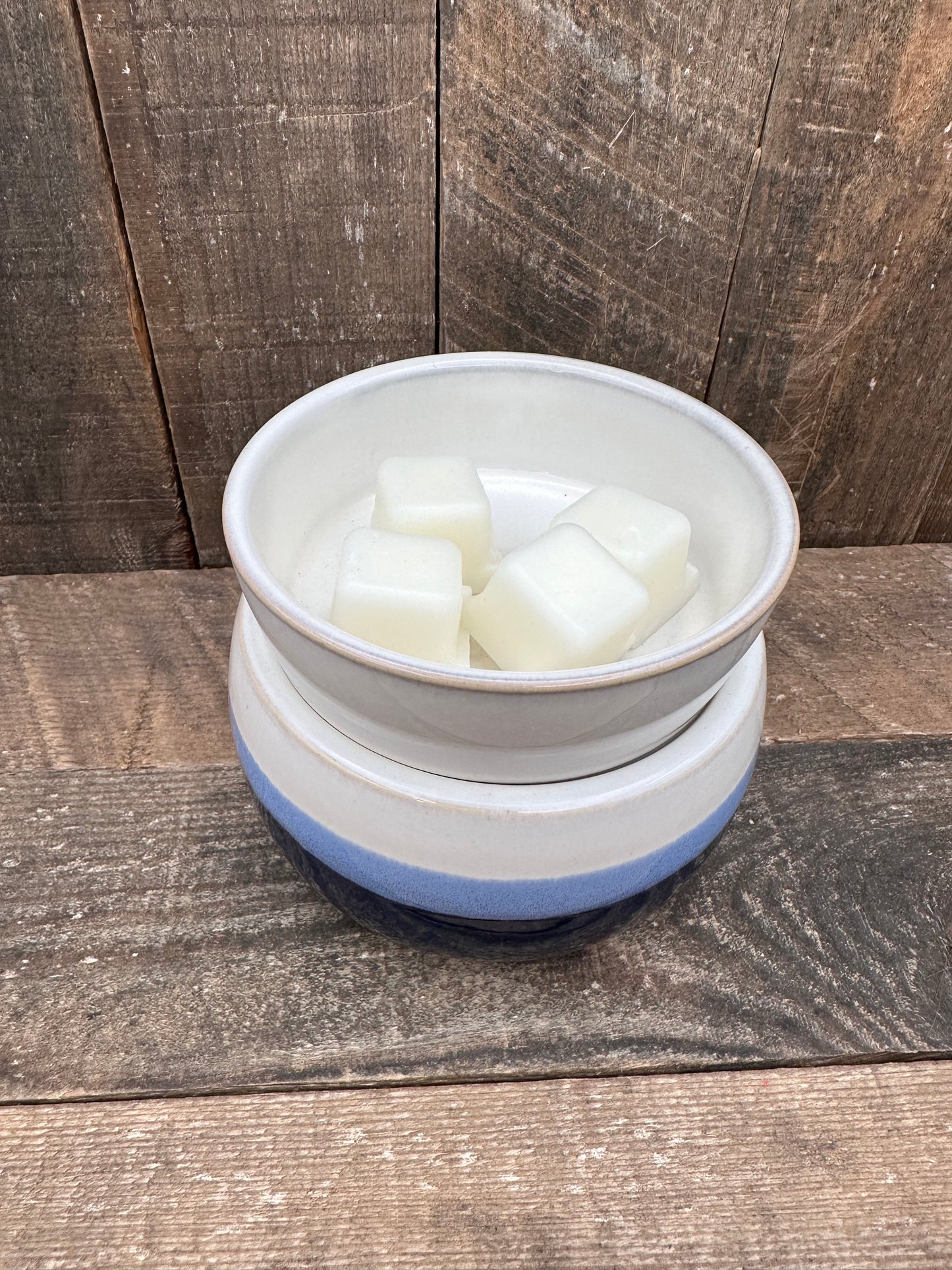 Blue and White Ceramic Wax Melter Essential Oil Tart Warmer Candle Hot Plate
