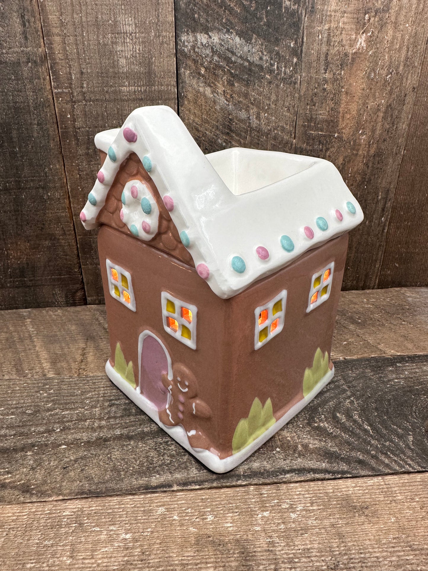 Gingerbread house Wax Melter Pastel Winter Christmas Essential Oil Warmer