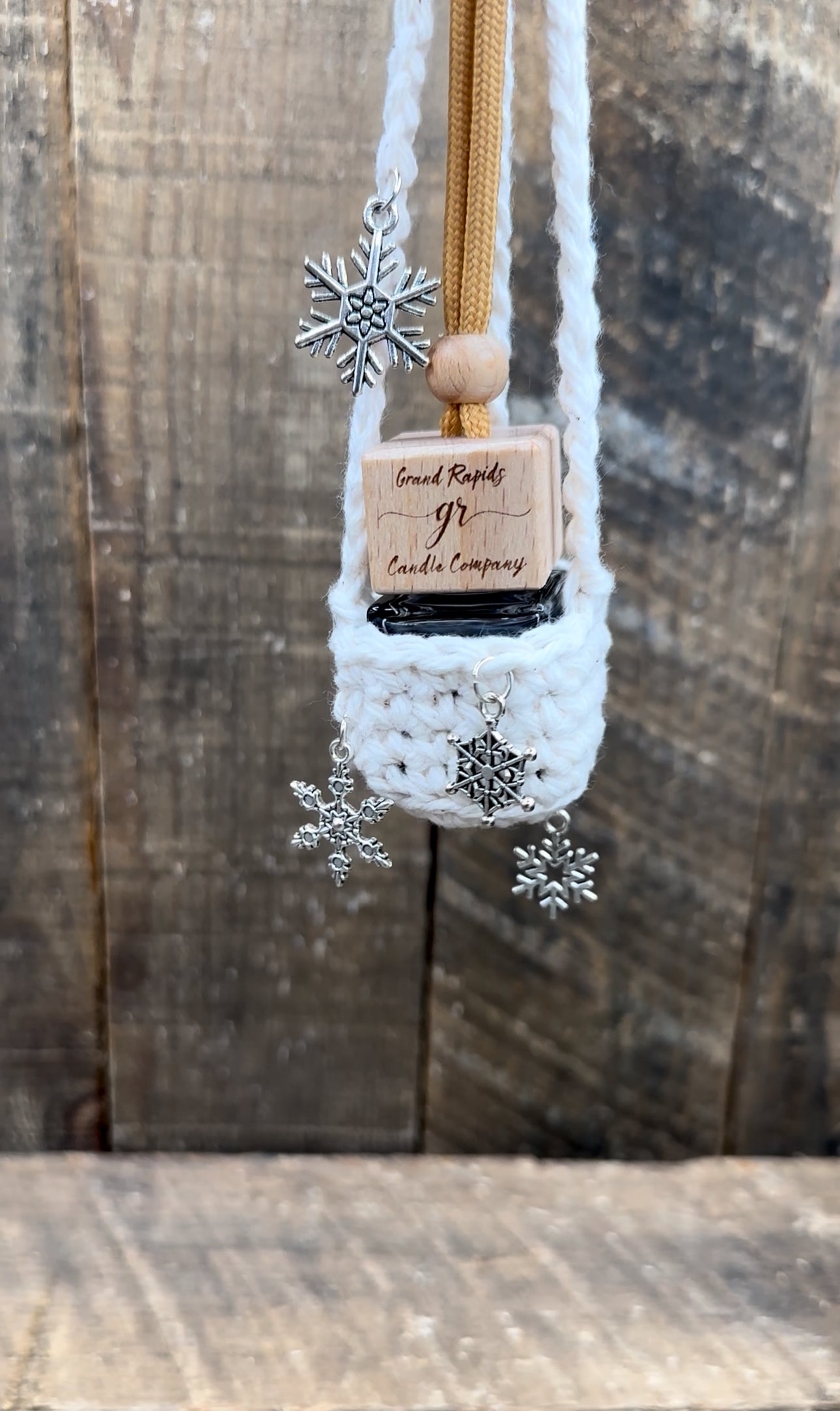 Snowflake Crocheted Hanging Basket Car Air Freshener Cover Diffuser Travel Boho