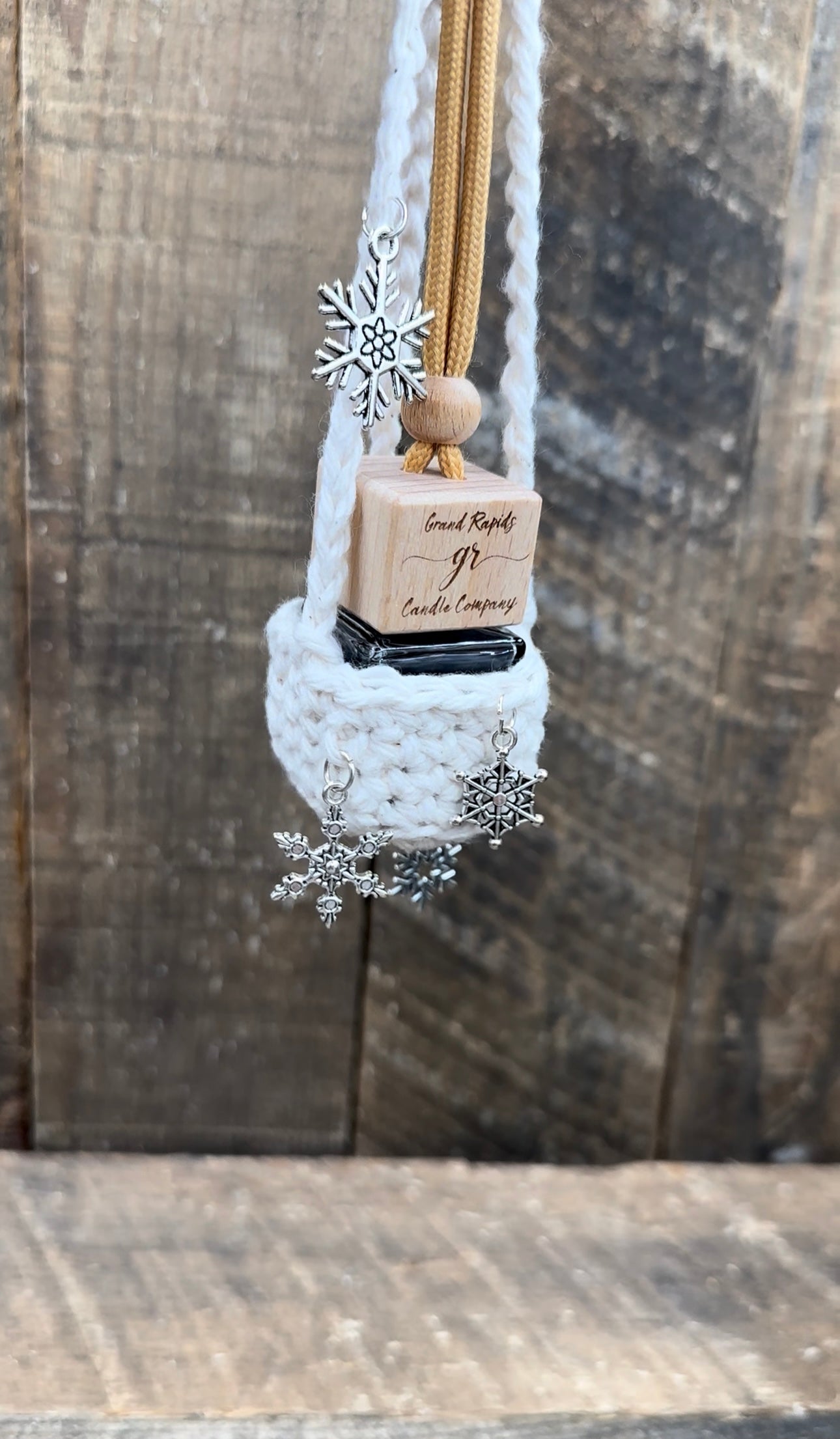 Snowflake Crocheted Hanging Basket Car Air Freshener Cover Diffuser Travel Boho