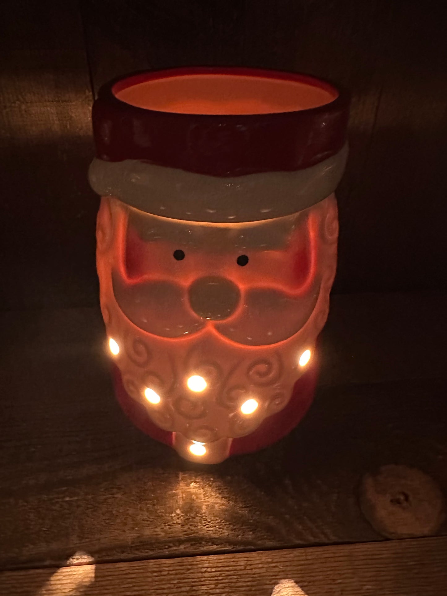 Santa Clause Wax Melter Winter Christmas Essential Oil Warmer Holiday Red and White