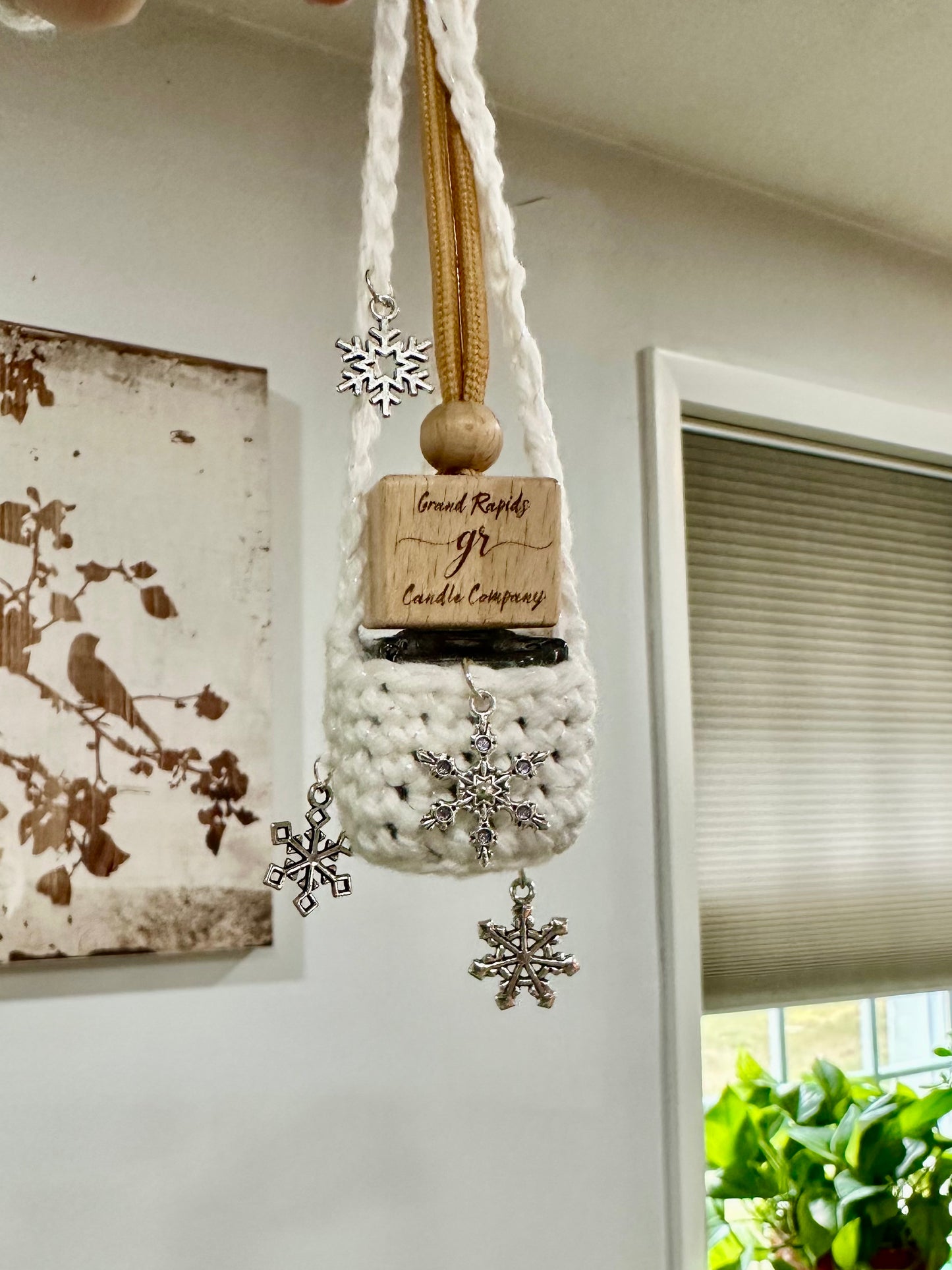 Snowflake Crocheted Hanging Basket Car Air Freshener Cover Diffuser Travel Boho
