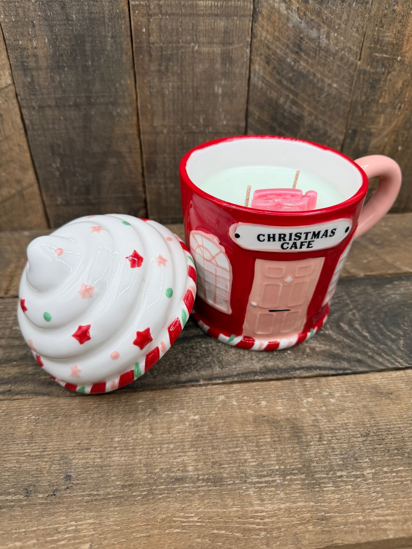 💟Holiday Coffee Mug Candle With Lid Reindeer Cafe Present